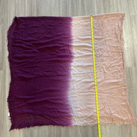 Chico’s Women Scarf One Size Purple Ombré Raw Hem Draped Contemporary Preppy - Picture 9 of 10